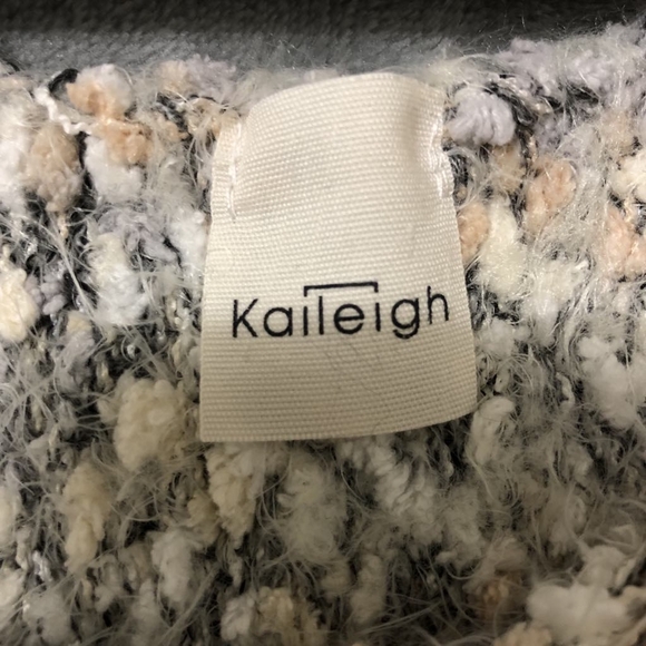 Kaileigh Women Sweater Size 1X Scoop Neck Pullover Soft Chunky - Picture 2 of 11